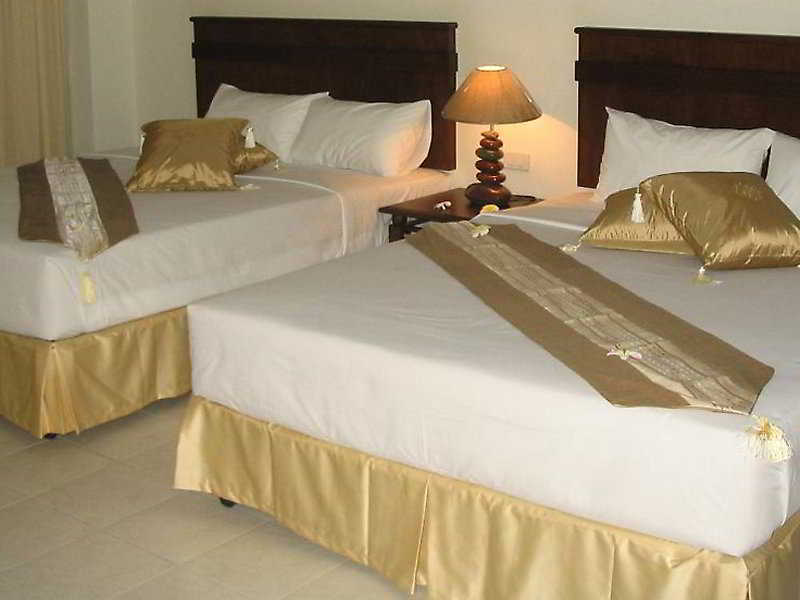 Crown Pattaya Beach Hotel Экстерьер фото